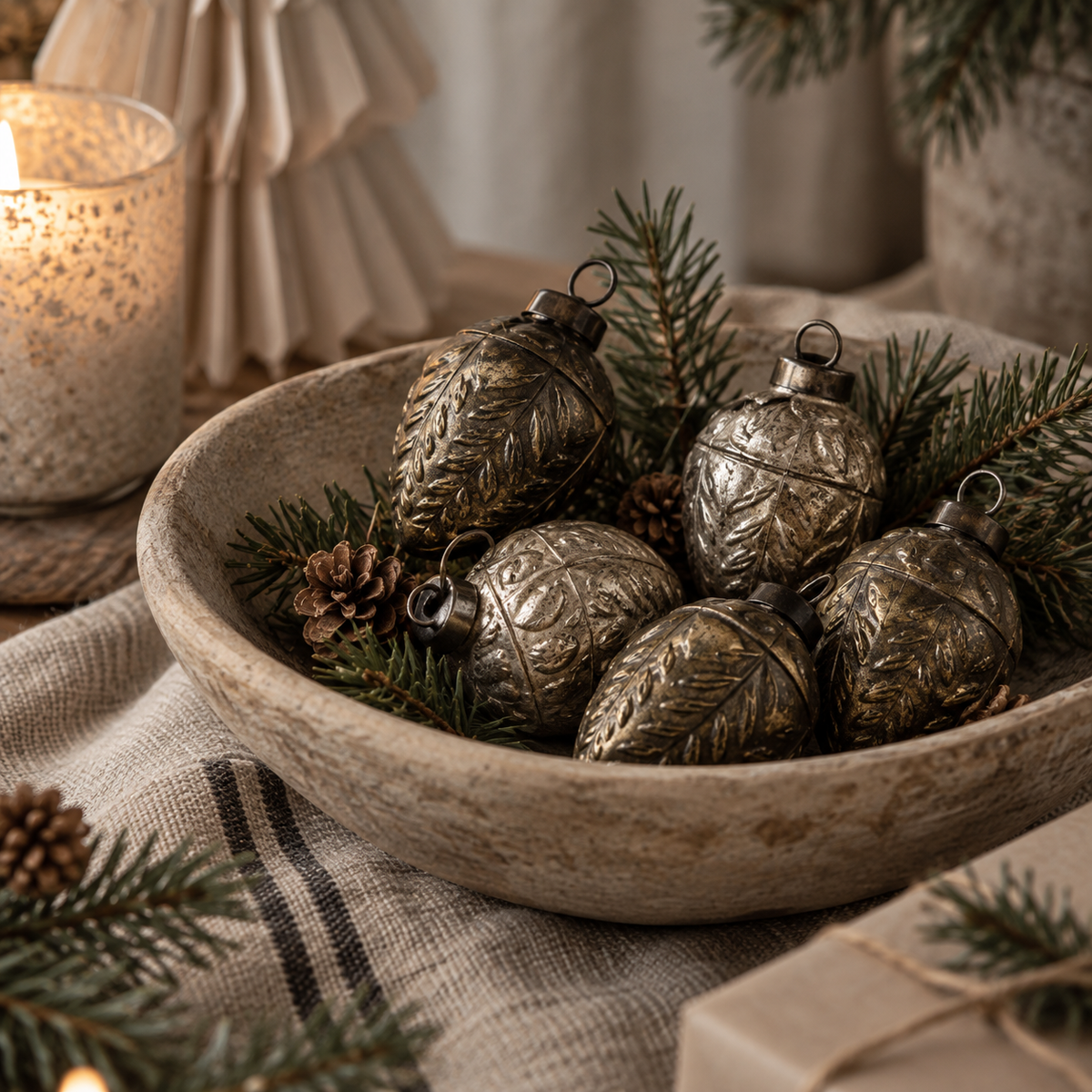 Weihnachtskugel antikgold