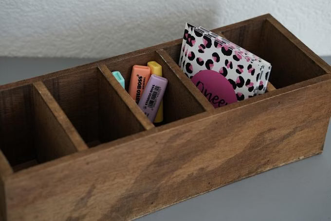 Holz Box mit 5 Abteilen (ohne Inhalt)