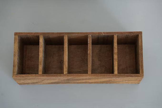 Holz Box mit 5 Abteilen (ohne Inhalt)