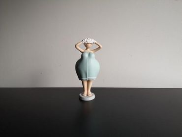 Dusch-Lady | Dekofigur | blaues Duschtuch | Schaum im Haar