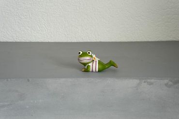 Frosch | liegend | Shorts | Kleidchen | Sommer