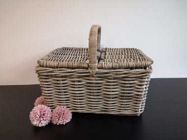 Picknick Korb | Rattan grau | Picknick | Sommer | Geschenkidee | 50cm