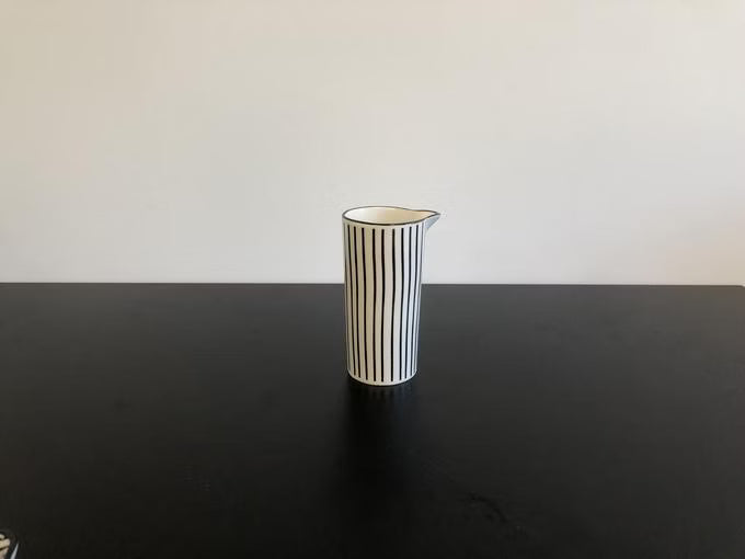 Krug | weiss & schwarz gestreift | Stripes | Geschirr | 12cm