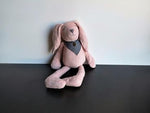 süsser Hase rosa mit Halstuch