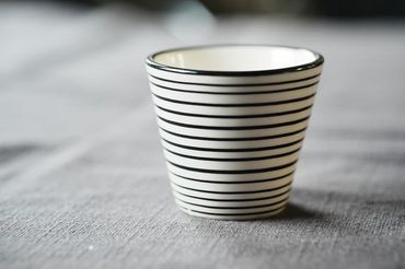 Espresso Becher | weiss & schwarz gestreift | Stripes | Geschirr