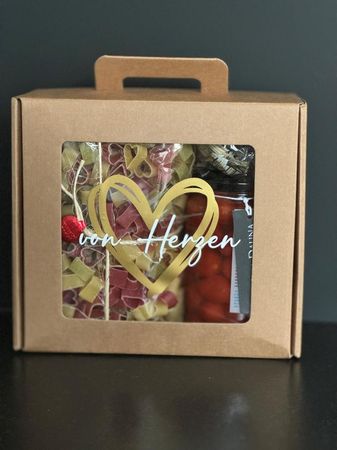 Geschenk - Box von Herzen